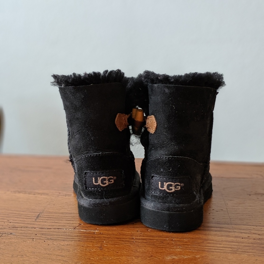 Black UGG boots